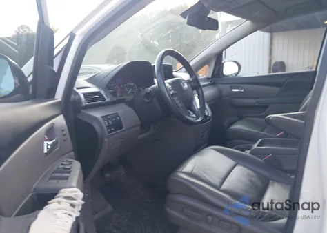 2016 Honda Odyssey Touring/Touring Elite из США, поврежденный, VIN 5FNRL5H93GB019233